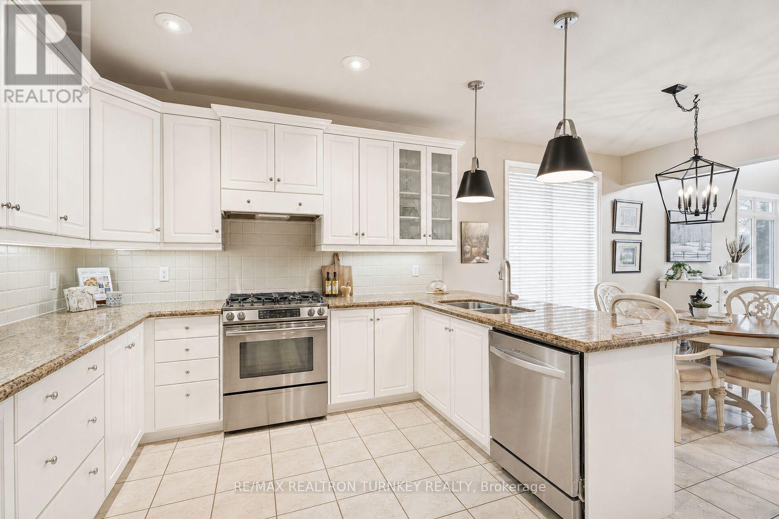 440 Morley Cook Crescent, Newmarket, Ontario L3X 2M3 - Photo 15 - N13436720