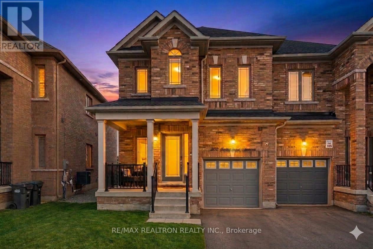 202 Sutherland Avenue, Bradford West Gwillimbury, Ontario  L3Z 4H7 - Photo 1 - N13436756