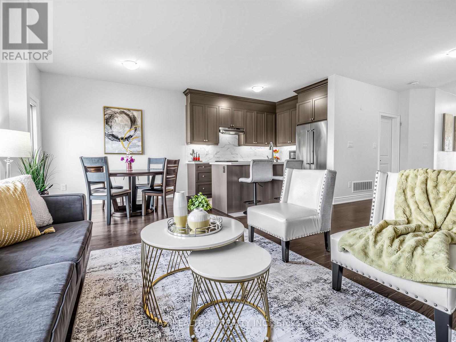 202 Sutherland Avenue, Bradford West Gwillimbury, Ontario  L3Z 4H7 - Photo 14 - N13436756