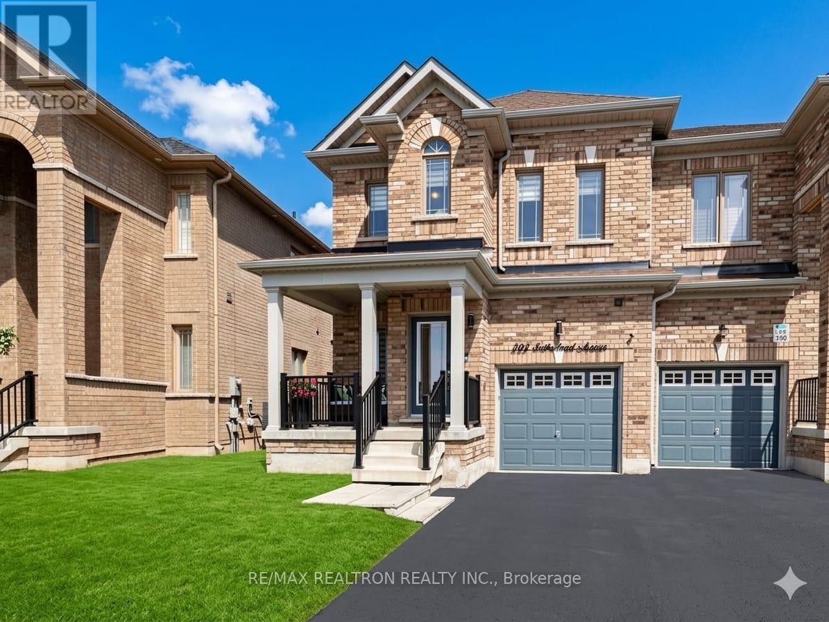 202 Sutherland Avenue, Bradford West Gwillimbury, Ontario  L3Z 4H7 - Photo 2 - N13436756