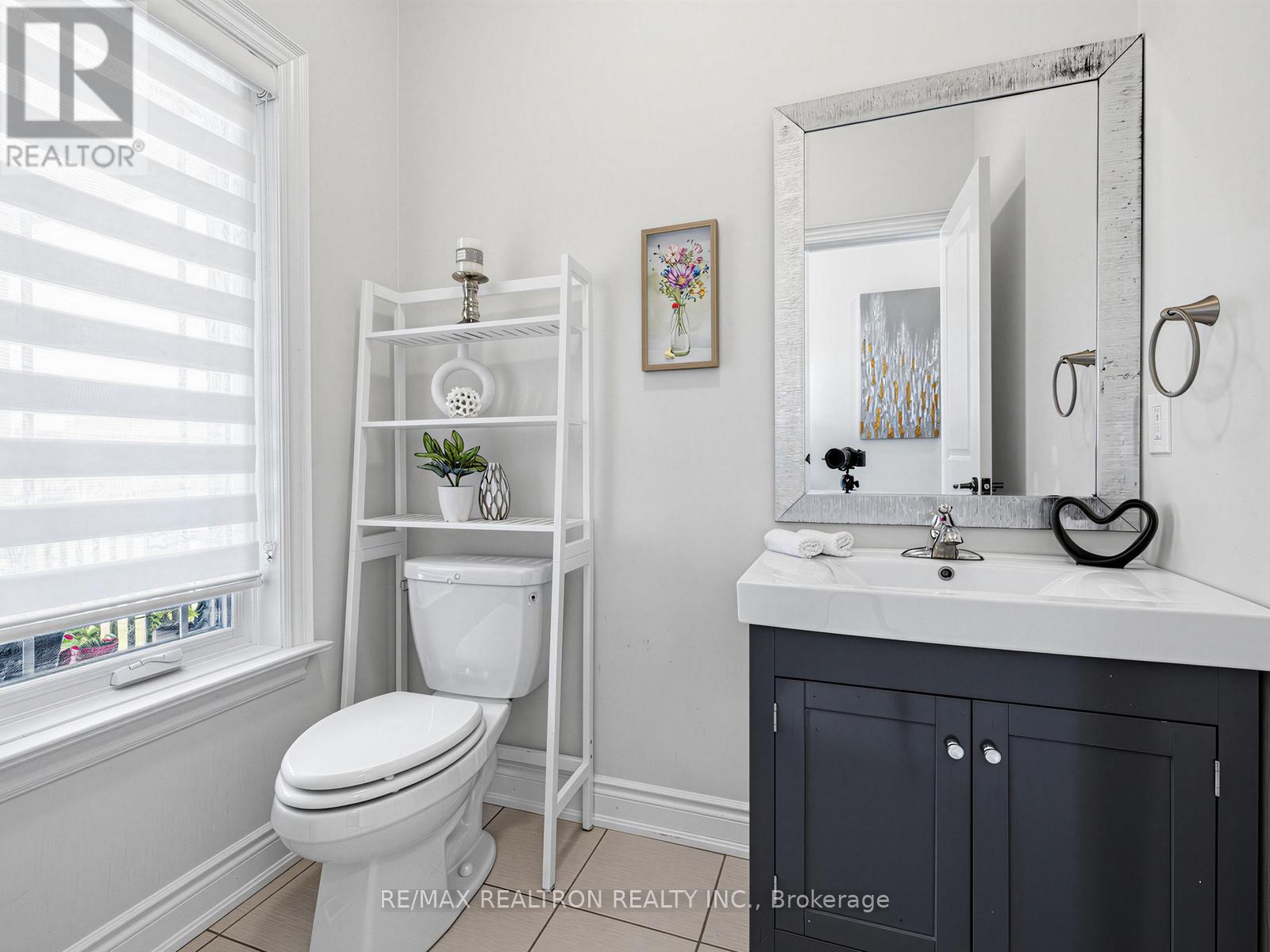 202 Sutherland Avenue, Bradford West Gwillimbury, Ontario  L3Z 4H7 - Photo 20 - N13436756