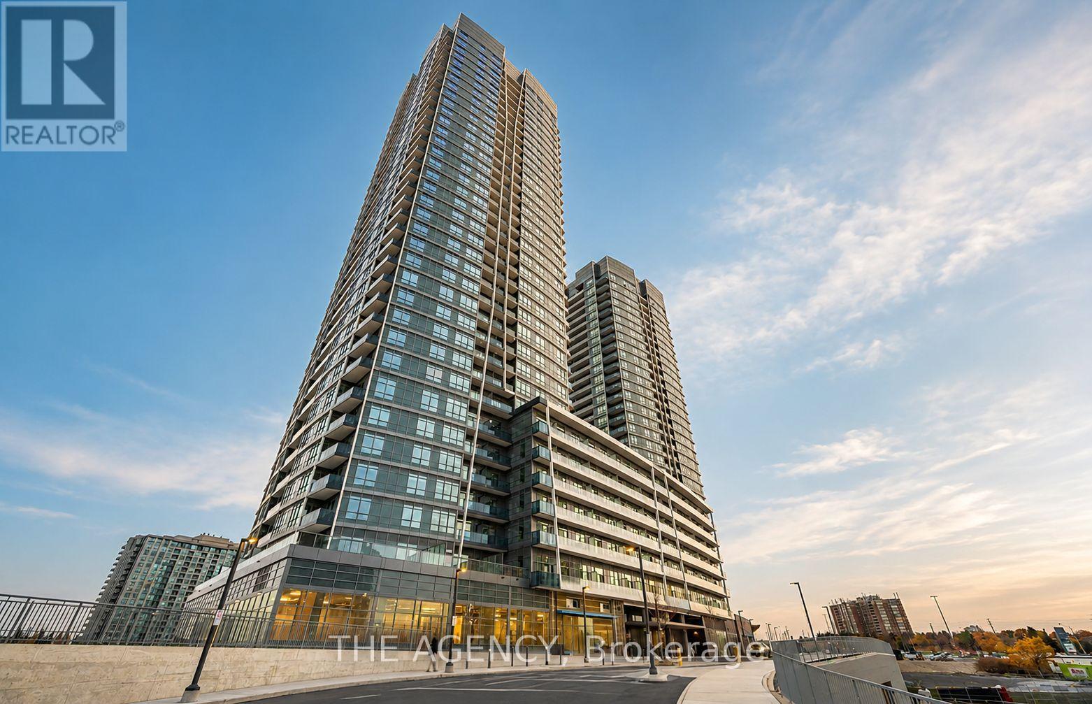 A622 - 30 UPPER MALL WAY, Vaughan, Ontario