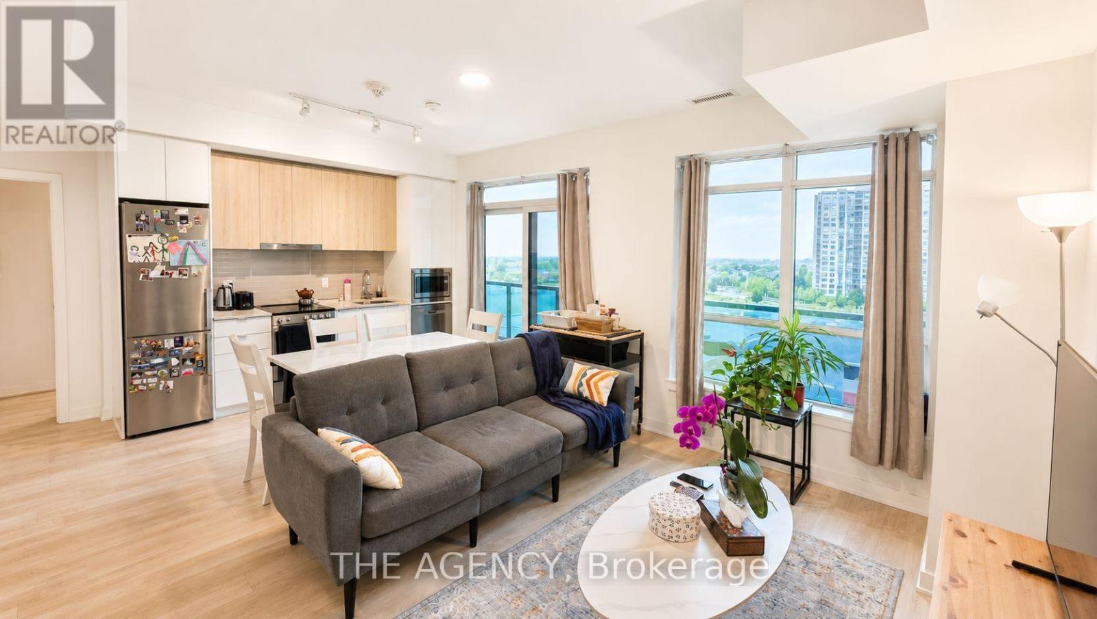 A622 - 30 Upper Mall Way, Vaughan (Brownridge), Ontario  L4J 0L7 - Photo 2 - N13436810
