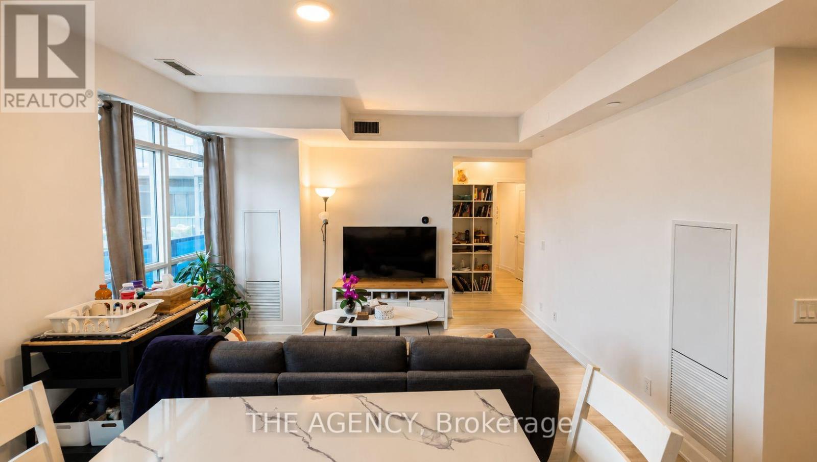 A622 - 30 Upper Mall Way, Vaughan (Brownridge), Ontario  L4J 0L7 - Photo 6 - N13436810