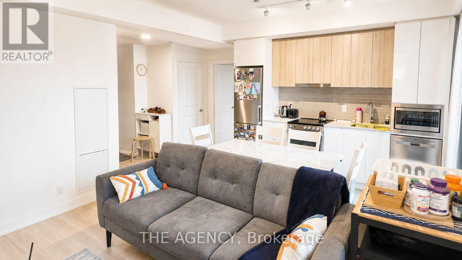 A622 - 30 Upper Mall Way, Vaughan (Brownridge), Ontario  L4J 0L7 - Photo 8 - N13436810