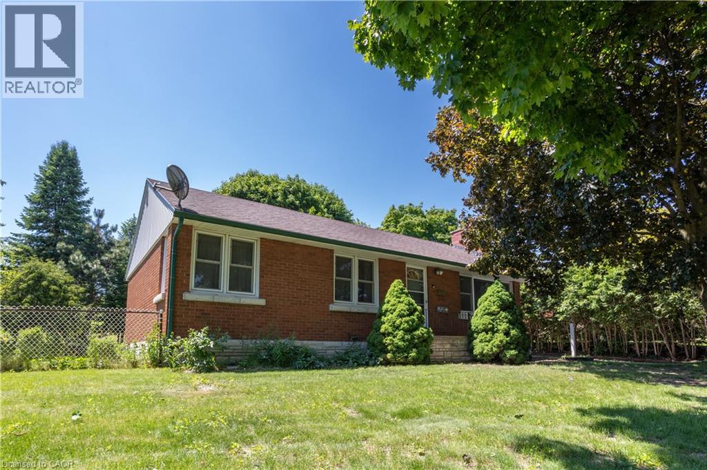 6 Richard Avenue, Simcoe, Ontario  N3Y 3J2 - Photo 3 - 40838040