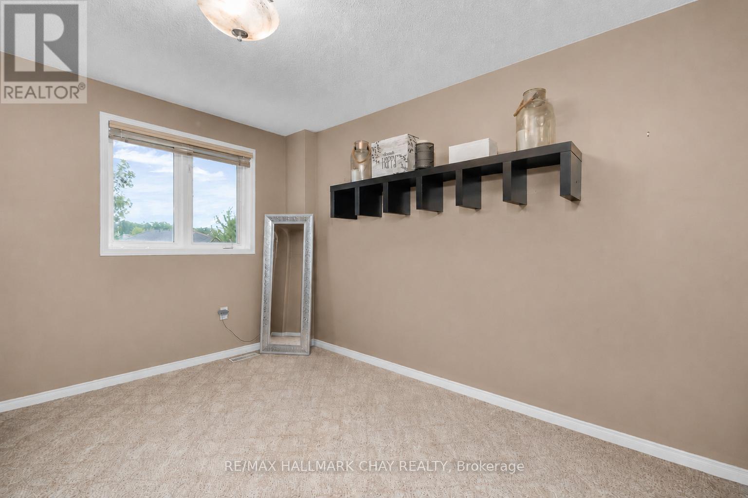 16 Columbia Road, Barrie, Ontario  L4N 8C7 - Photo 24 - S13436626