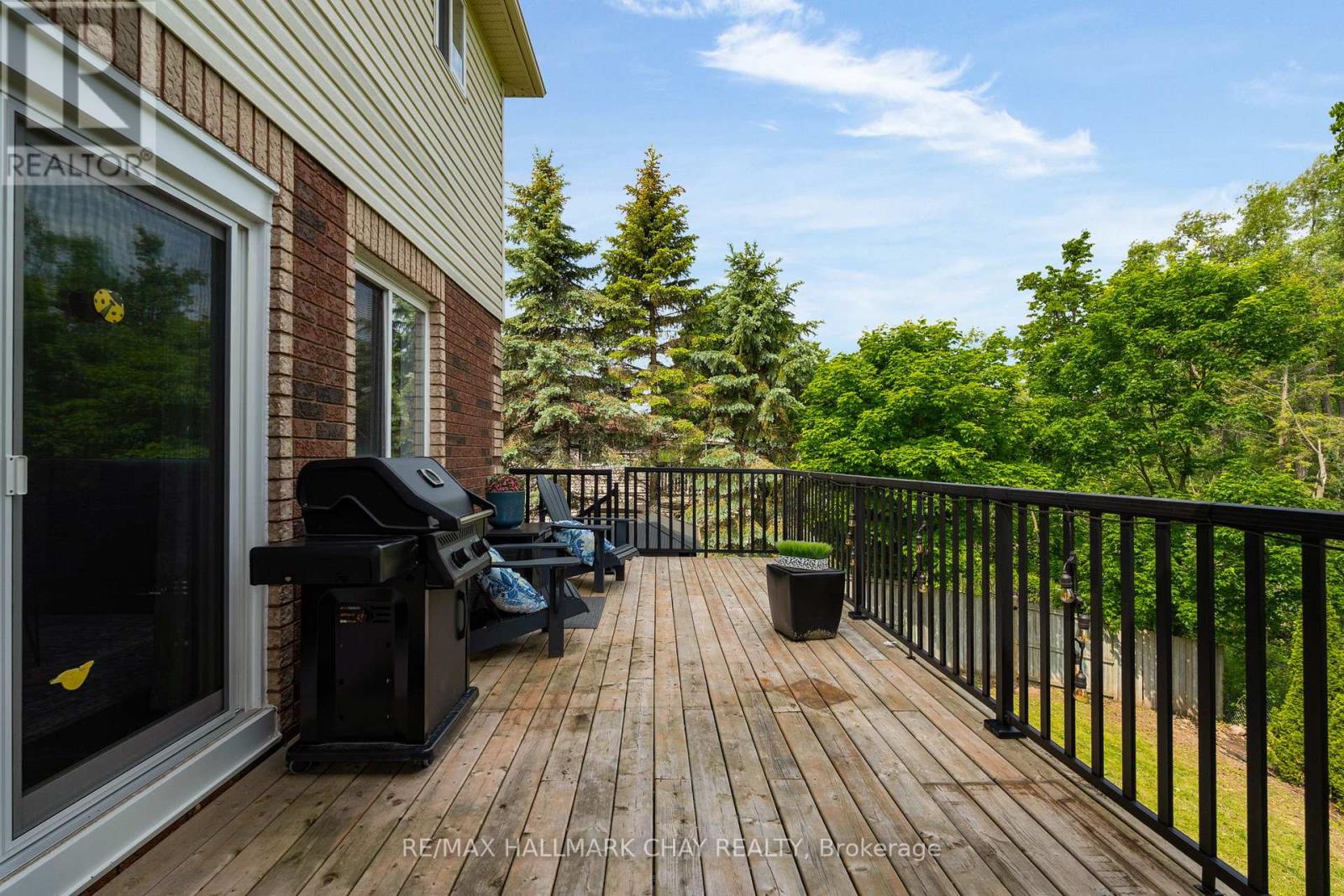 16 Columbia Road, Barrie, Ontario  L4N 8C7 - Photo 35 - S13436626