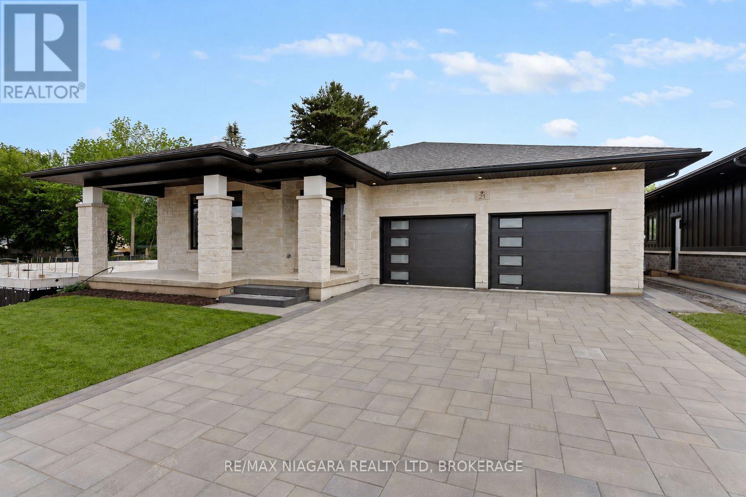 21 Accursi Crescent, Pelham, Ontario  L0S 1E4 - Photo 2 - X13436966