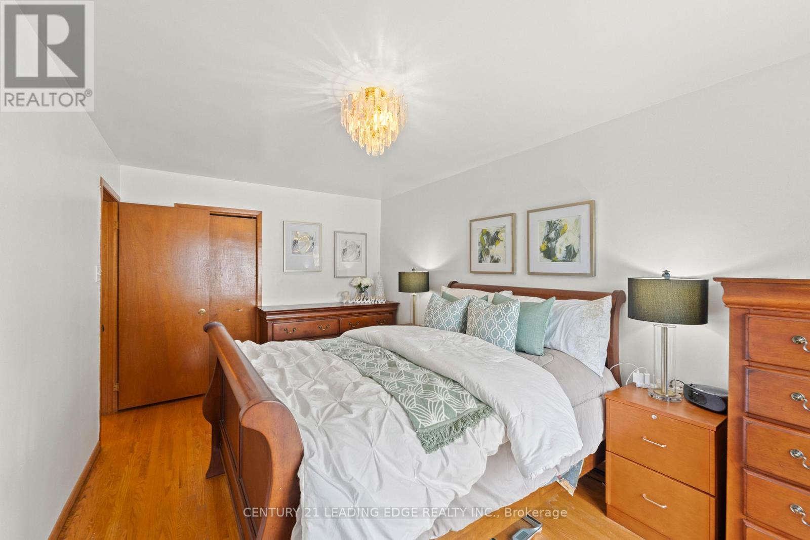 881 Blairholm Avenue, Mississauga, Ontario  L5C 1G5 - Photo 31 - W13210832