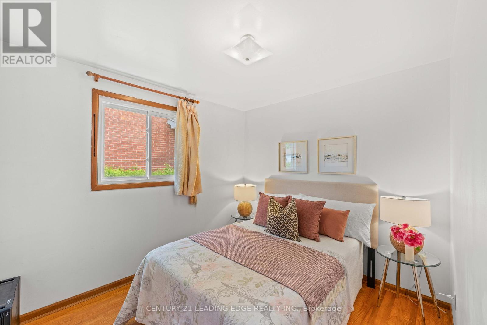 881 Blairholm Avenue, Mississauga, Ontario  L5C 1G5 - Photo 32 - W13210832