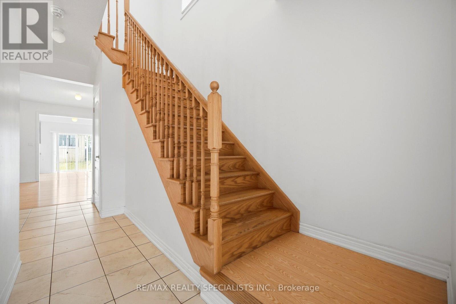 51 Frenchpark Circle, Brampton, Ontario  L6X 0Y6 - Photo 17 - W13436700