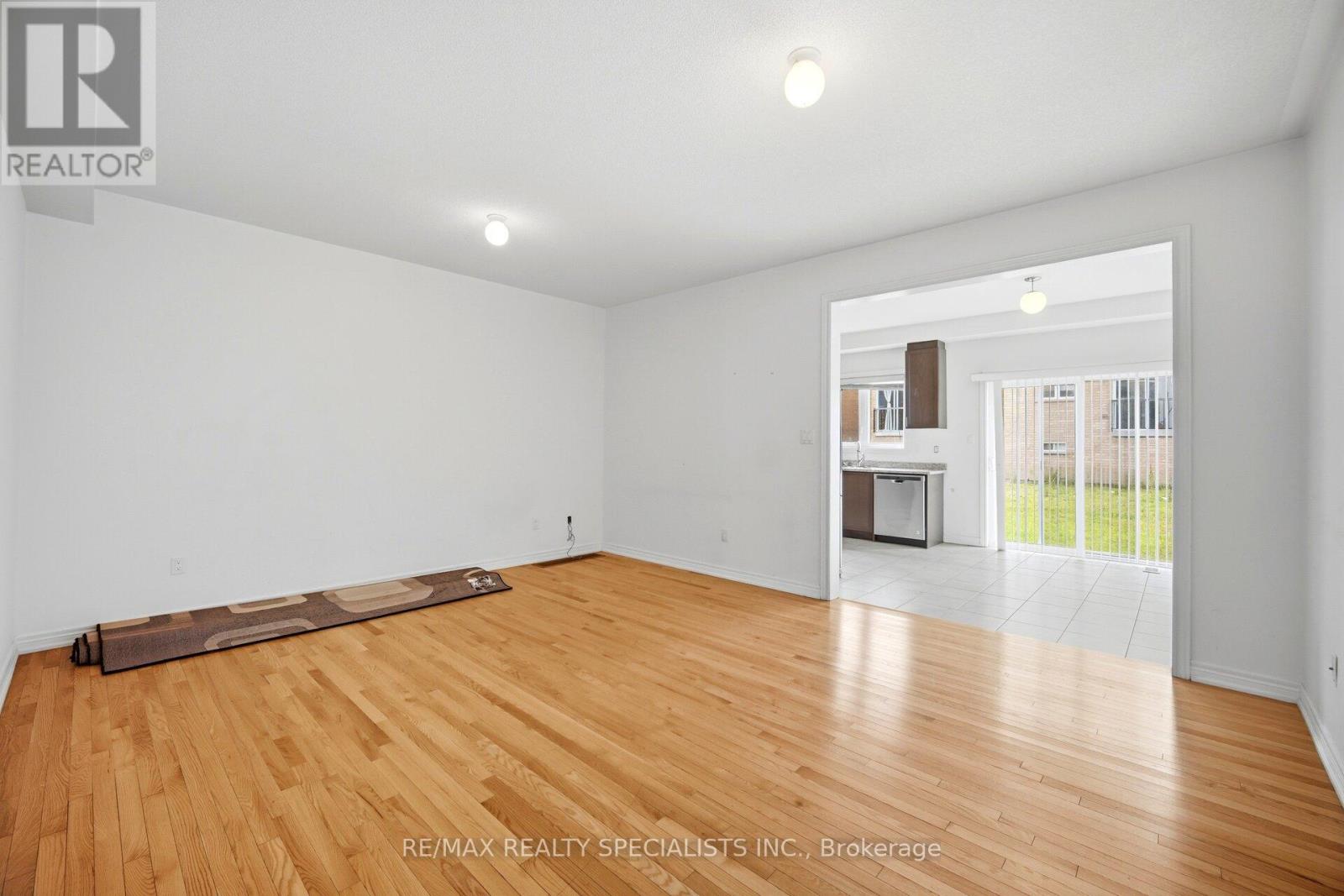51 Frenchpark Circle, Brampton, Ontario  L6X 0Y6 - Photo 6 - W13436700