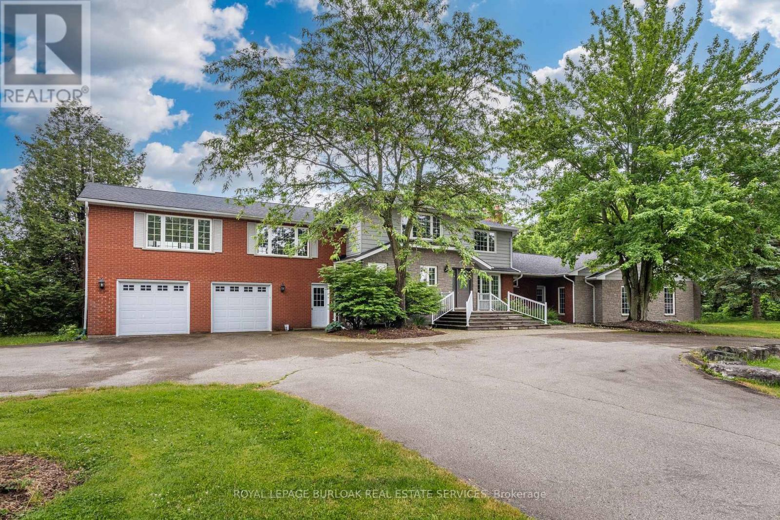 2220 Britannia Road, Burlington, Ontario  L7P 0E8 - Photo 2 - W13436736