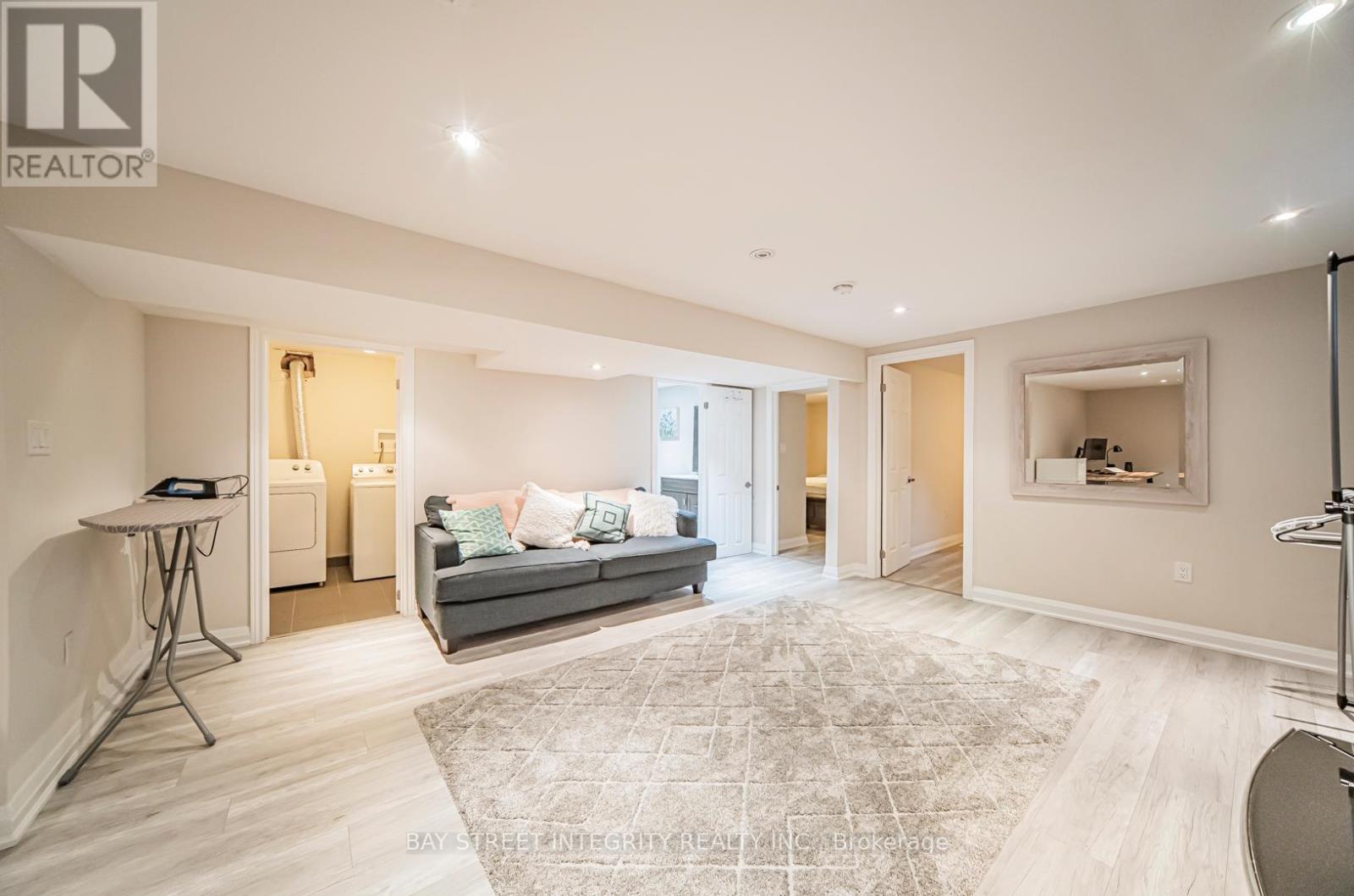 1277 Gainsborough Drive, Oakville, Ontario  L6H 2H5 - Photo 35 - W13436792
