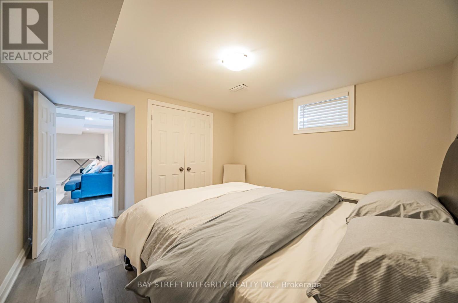 1277 Gainsborough Drive, Oakville, Ontario  L6H 2H5 - Photo 39 - W13436792