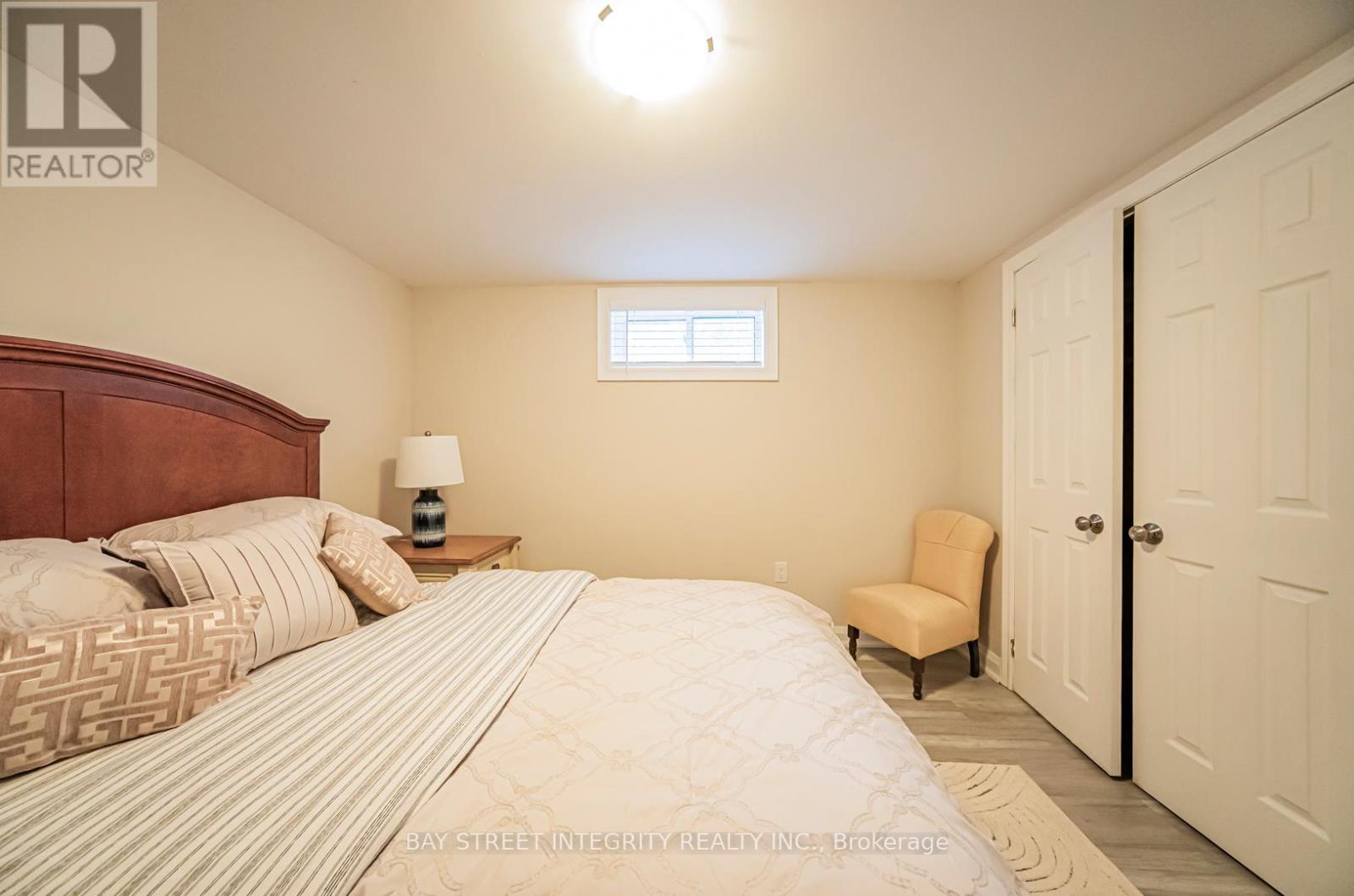 1277 Gainsborough Drive, Oakville, Ontario  L6H 2H5 - Photo 41 - W13436792