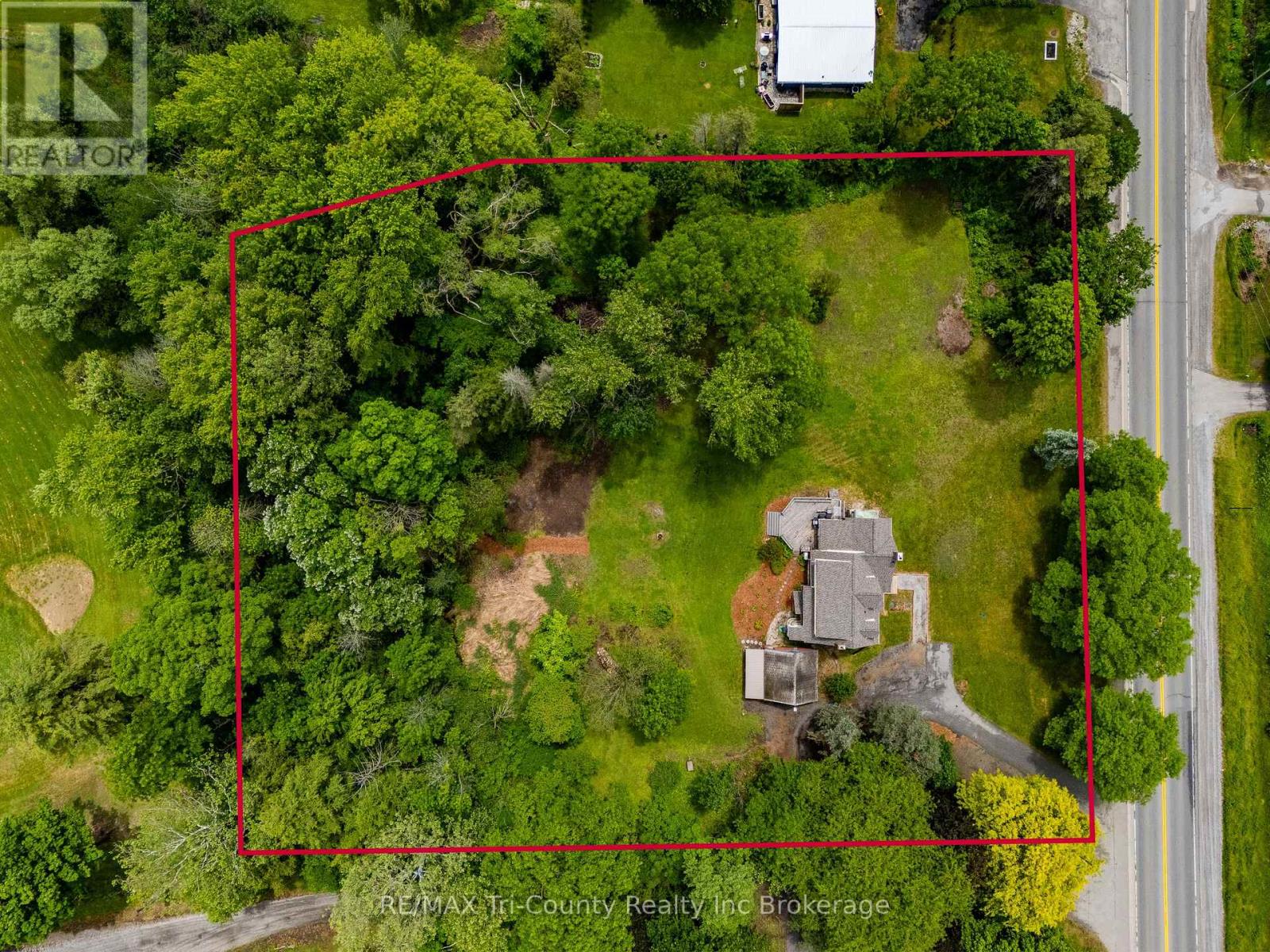 909 James Street, Norfolk, Ontario  N4B 2E3 - Photo 1 - X13437106
