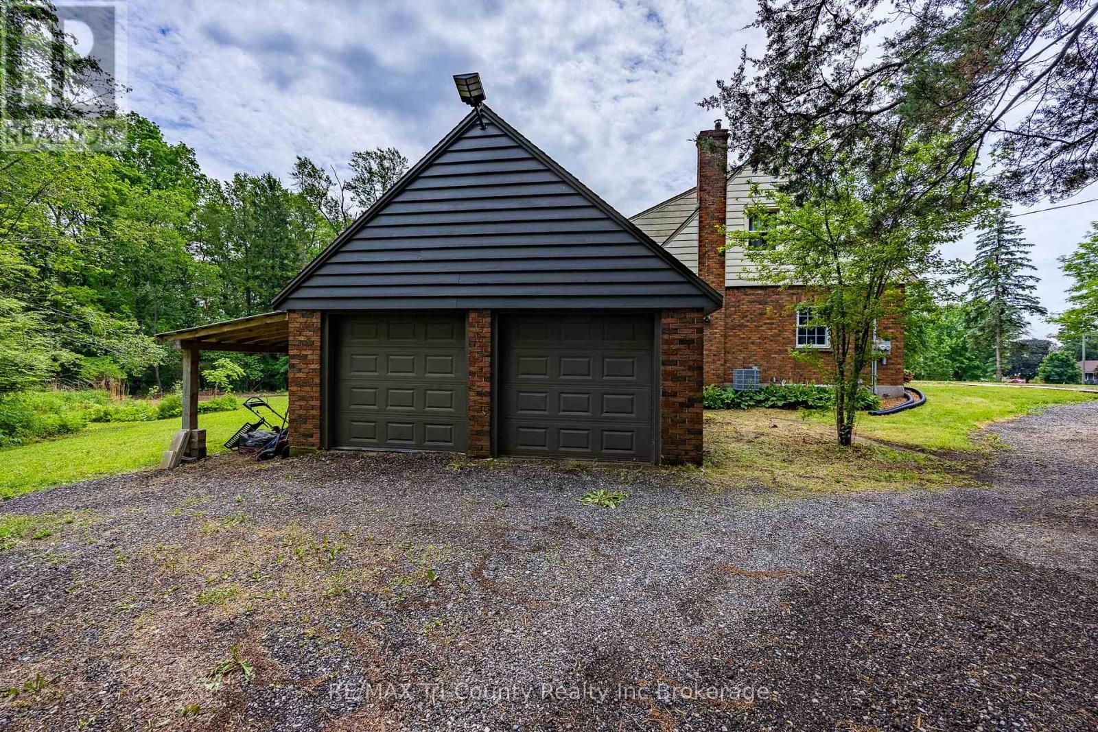 909 James Street, Norfolk, Ontario  N4B 2E3 - Photo 4 - X13437106