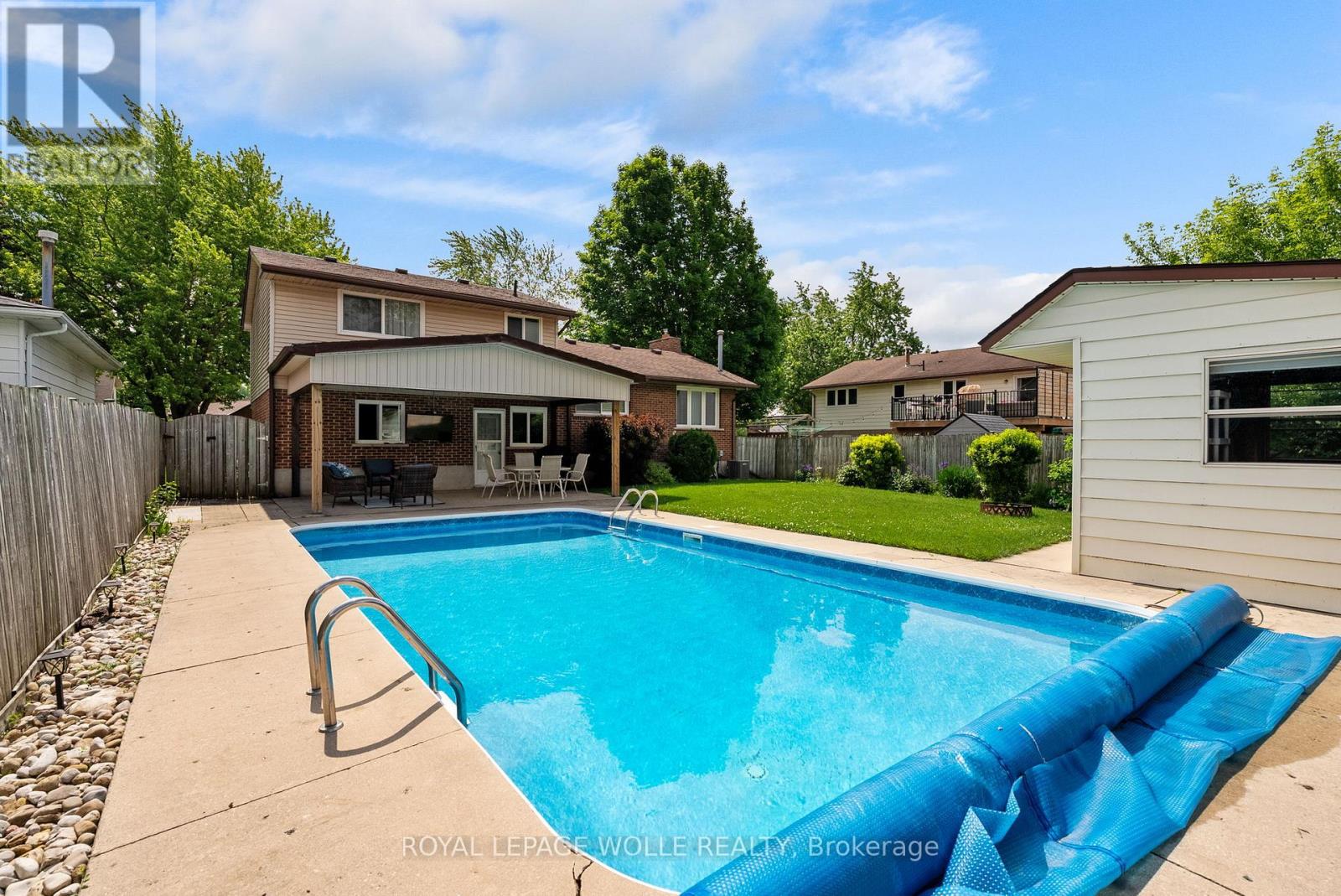 218 Arris Crescent, West Perth, Ontario N0K 1N0 - Photo 36 - X12847742
