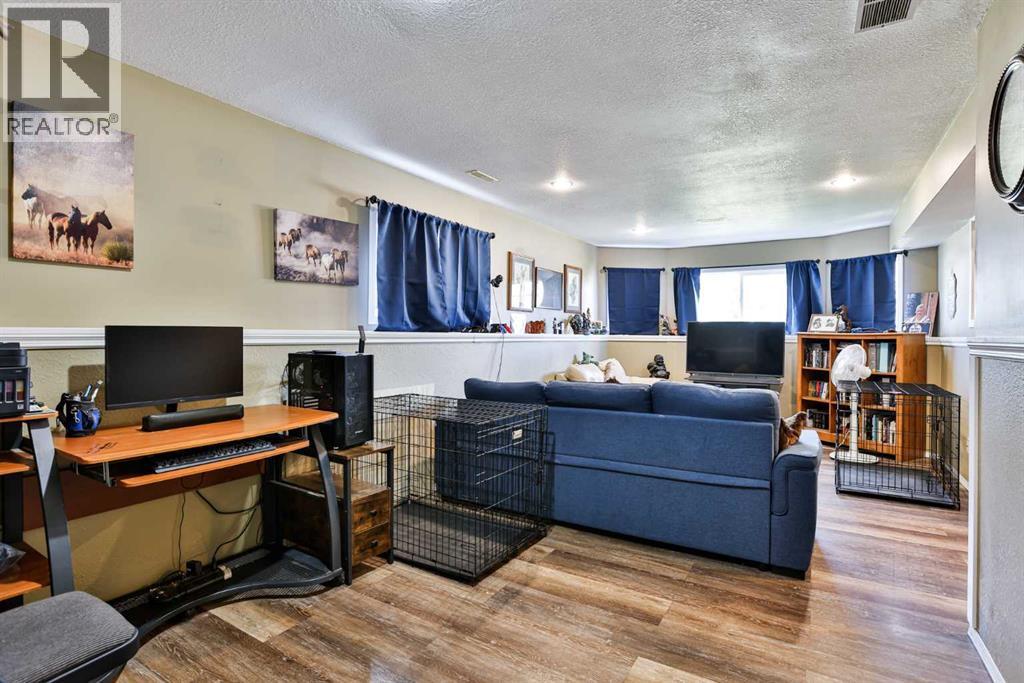 34 Chilcotin Way W, Lethbridge, Alberta  T1K 7L7 - Photo 14 - A2320581