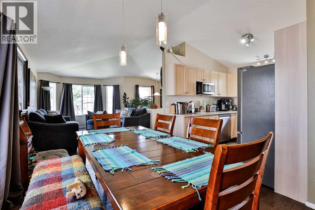 34 Chilcotin Way W, Lethbridge, Alberta  T1K 7L7 - Photo 8 - A2320581