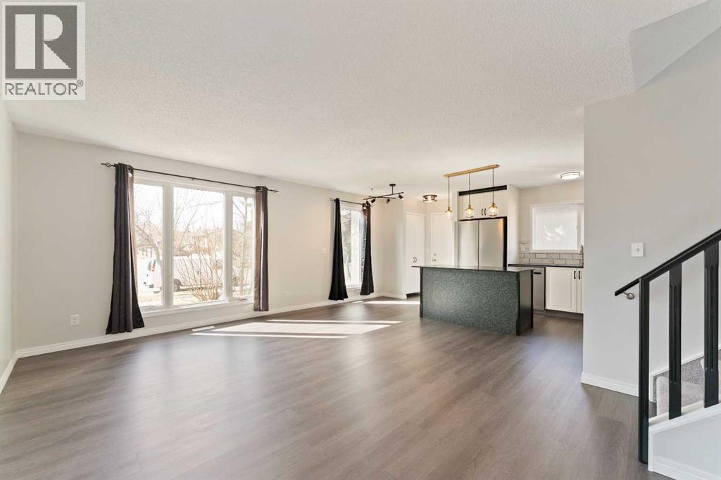 6808 Rundlehorn Drive NE, Calgary, Alberta T1Y 3V2 - Photo 4 - A2301051