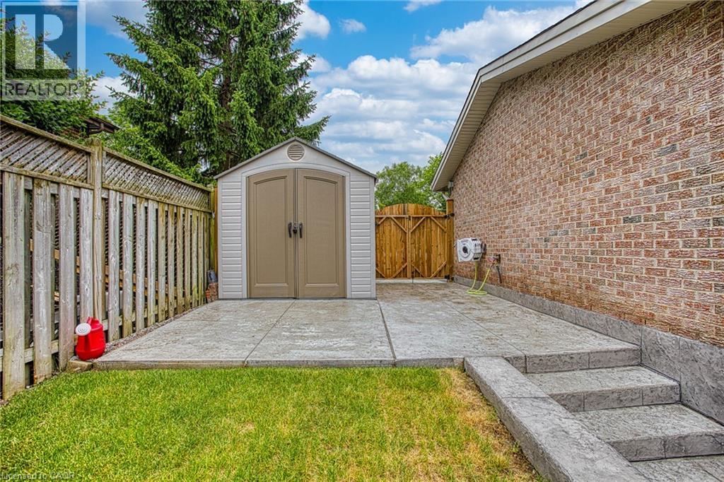 1340 Monmouth Drive, Burlington, Ontario  L7P 3J6 - Photo 38 - 40839198