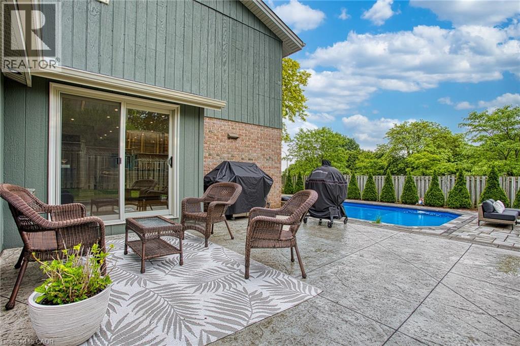 1340 Monmouth Drive, Burlington, Ontario  L7P 3J6 - Photo 39 - 40839198