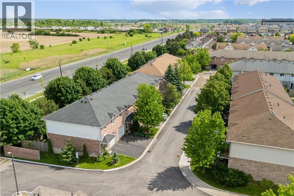 39 Pinewoods Drive Unit# 35, Stoney Creek, Ontario  L8J 3Z4 - Photo 2 - 40838563