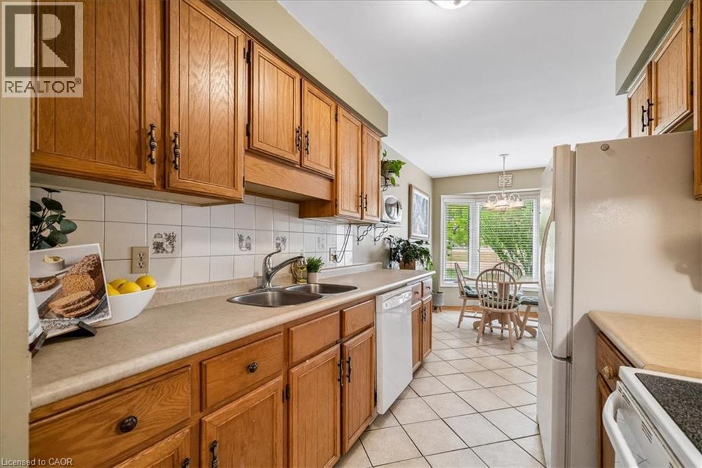36 Braeheid Avenue, Waterdown, Ontario  L8B 0C5 - Photo 10 - 40838264
