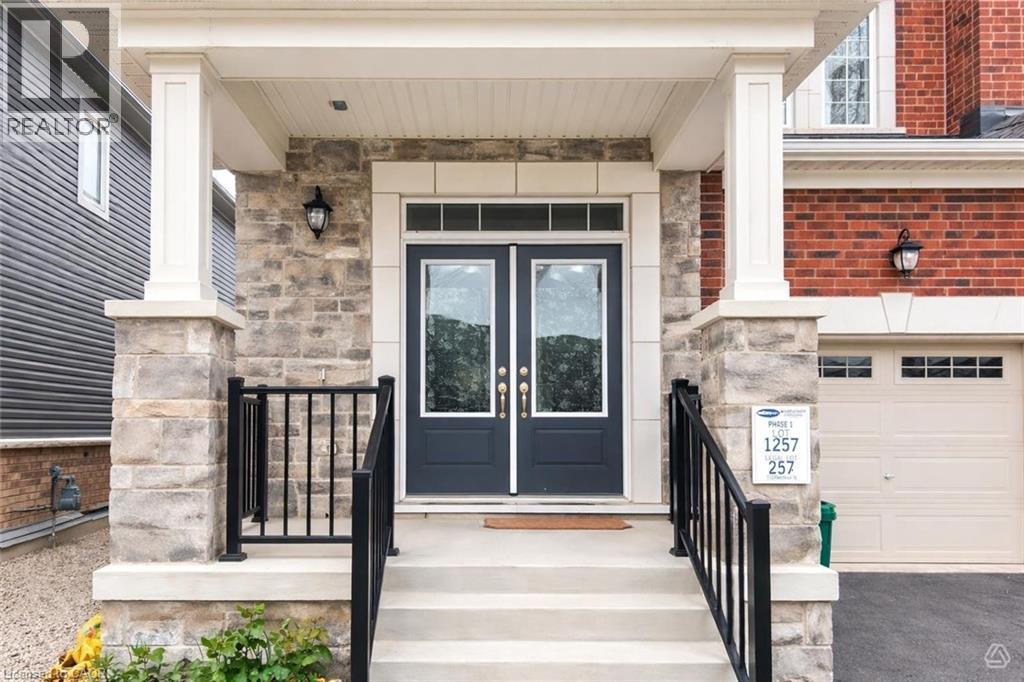 112 FORESTWALK Street, Kitchener, Ontario