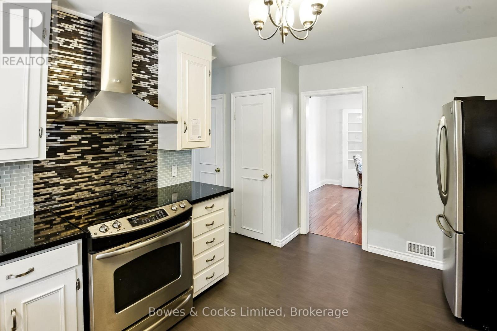 433 Manorhill Avenue, Peterborough, Ontario  K9J 6H7 - Photo 12 - X13437046