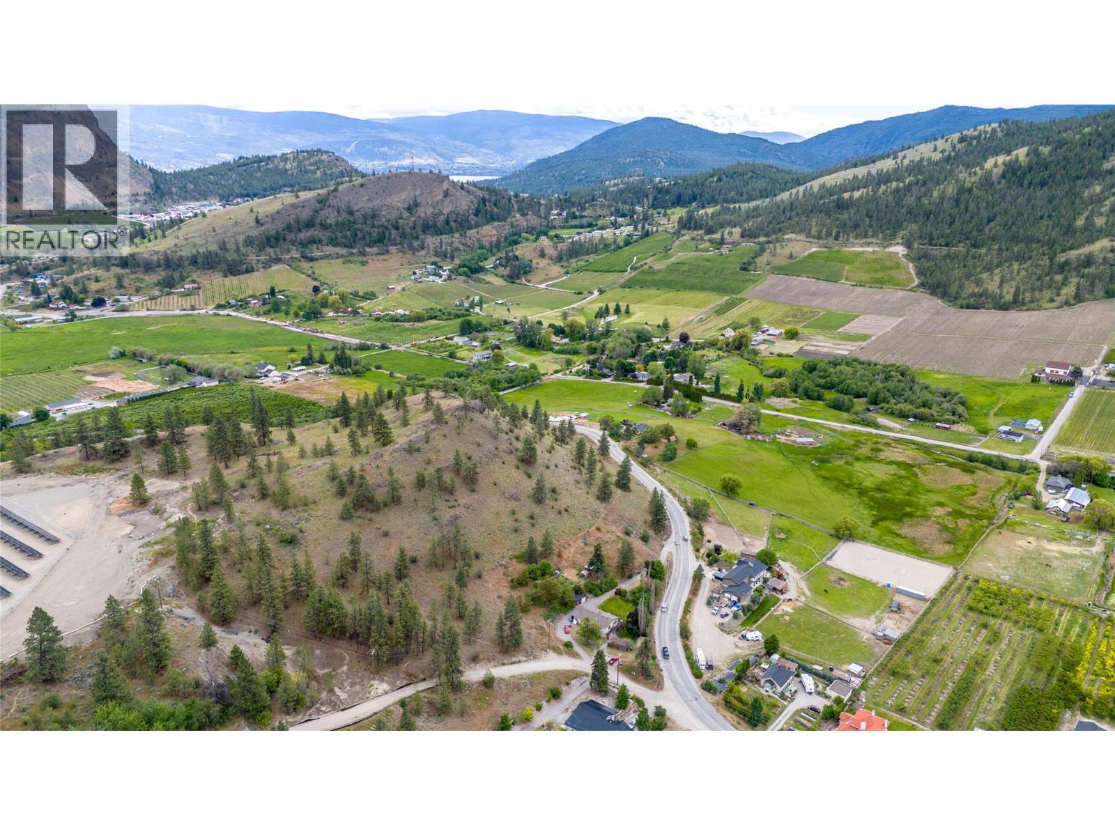 13316 Prairie Valley Road Summerland Photo 8 13316 Prairie Valley Road Summerland Photo 8