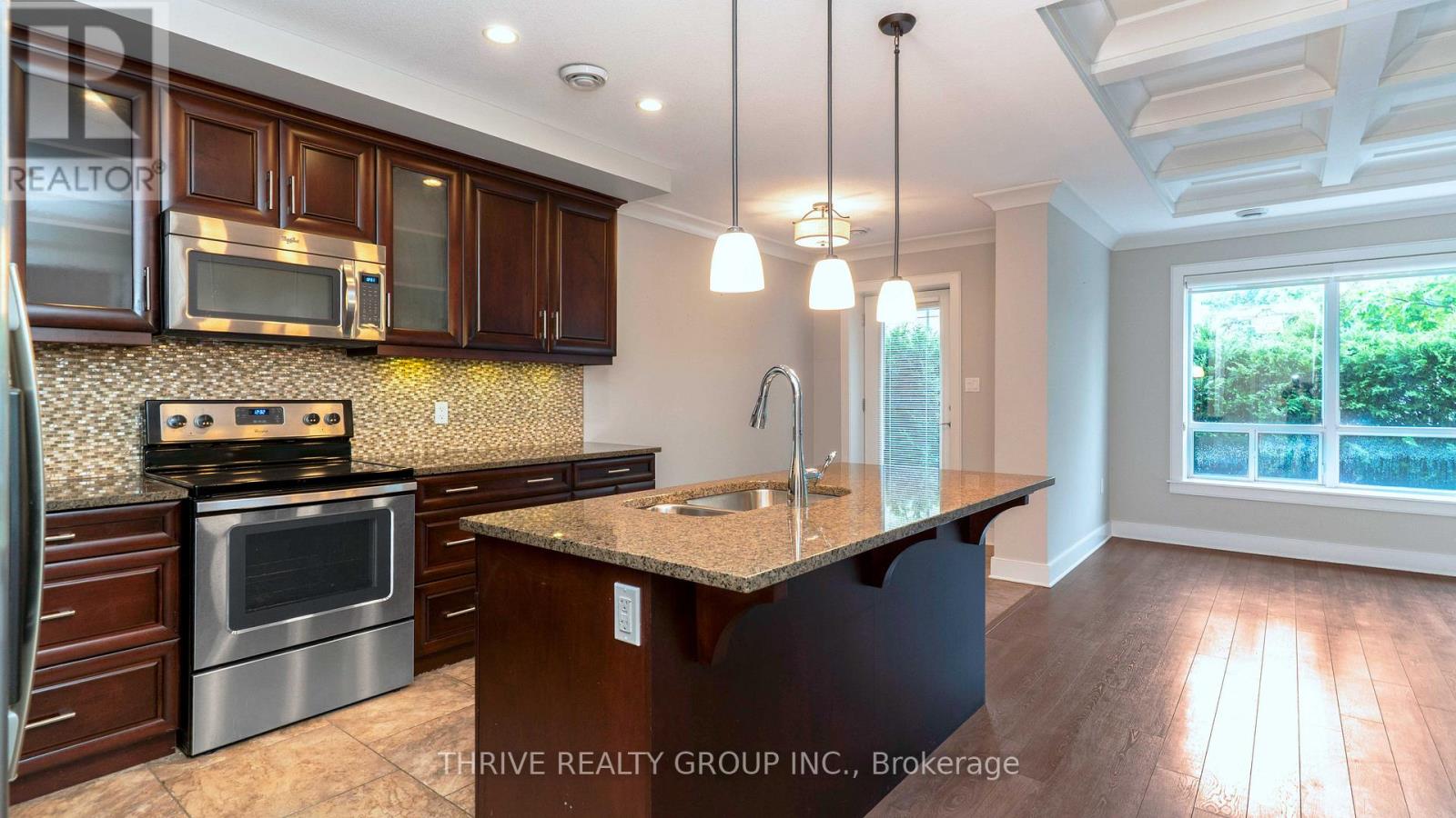 105 - 340 Sugarcreek Trail, London North, Ontario  N6H 0G4 - Photo 10 - X13436928