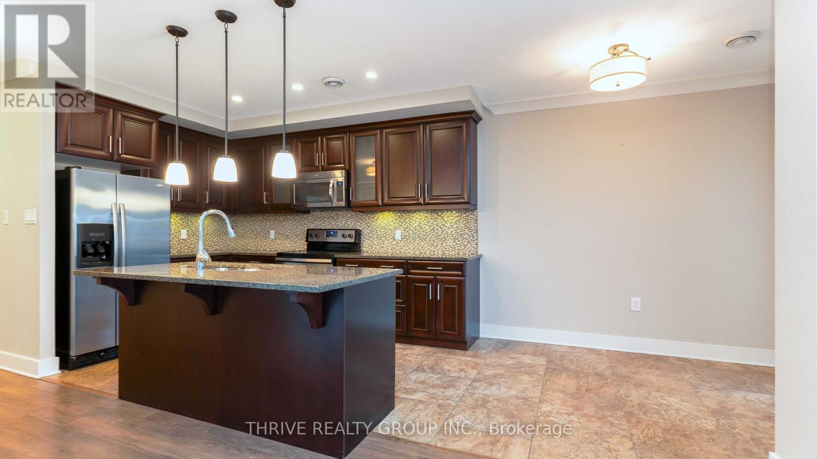105 - 340 Sugarcreek Trail, London North, Ontario  N6H 0G4 - Photo 12 - X13436928