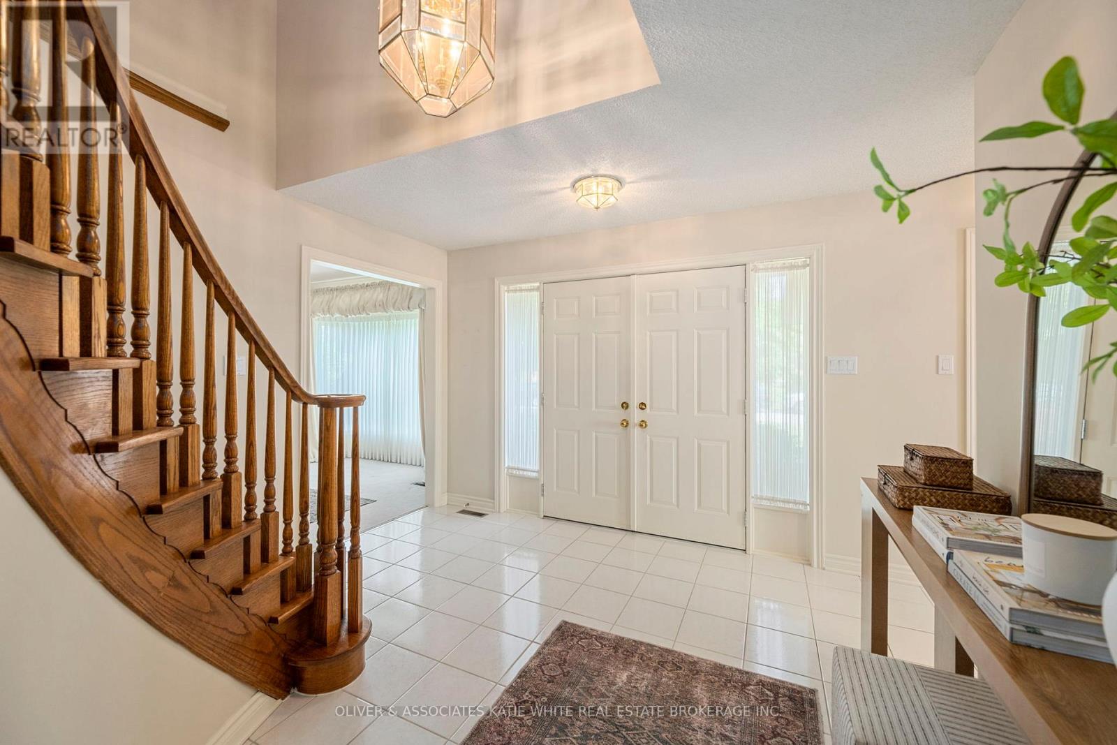 51 Cherish Court, London South, Ontario  N6K 4H2 - Photo 4 - X13437052