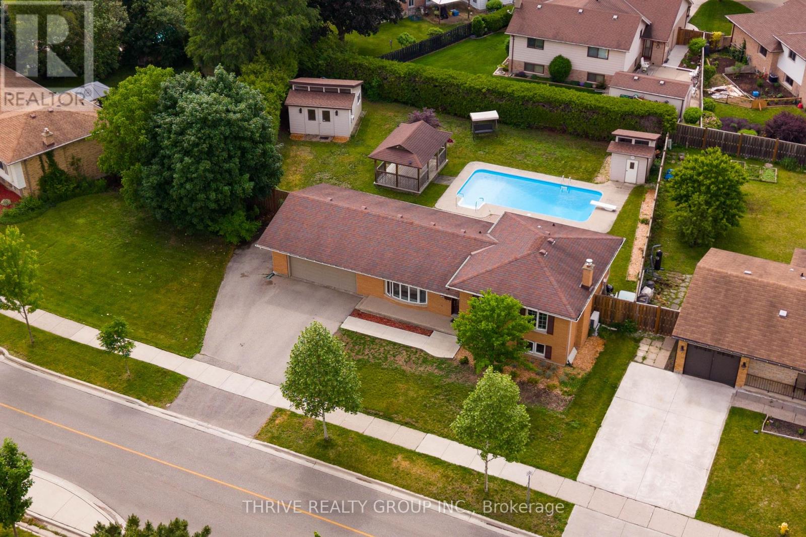 720 Grenfell Drive, London North, Ontario  N5X 2C5 - Photo 2 - X13437134