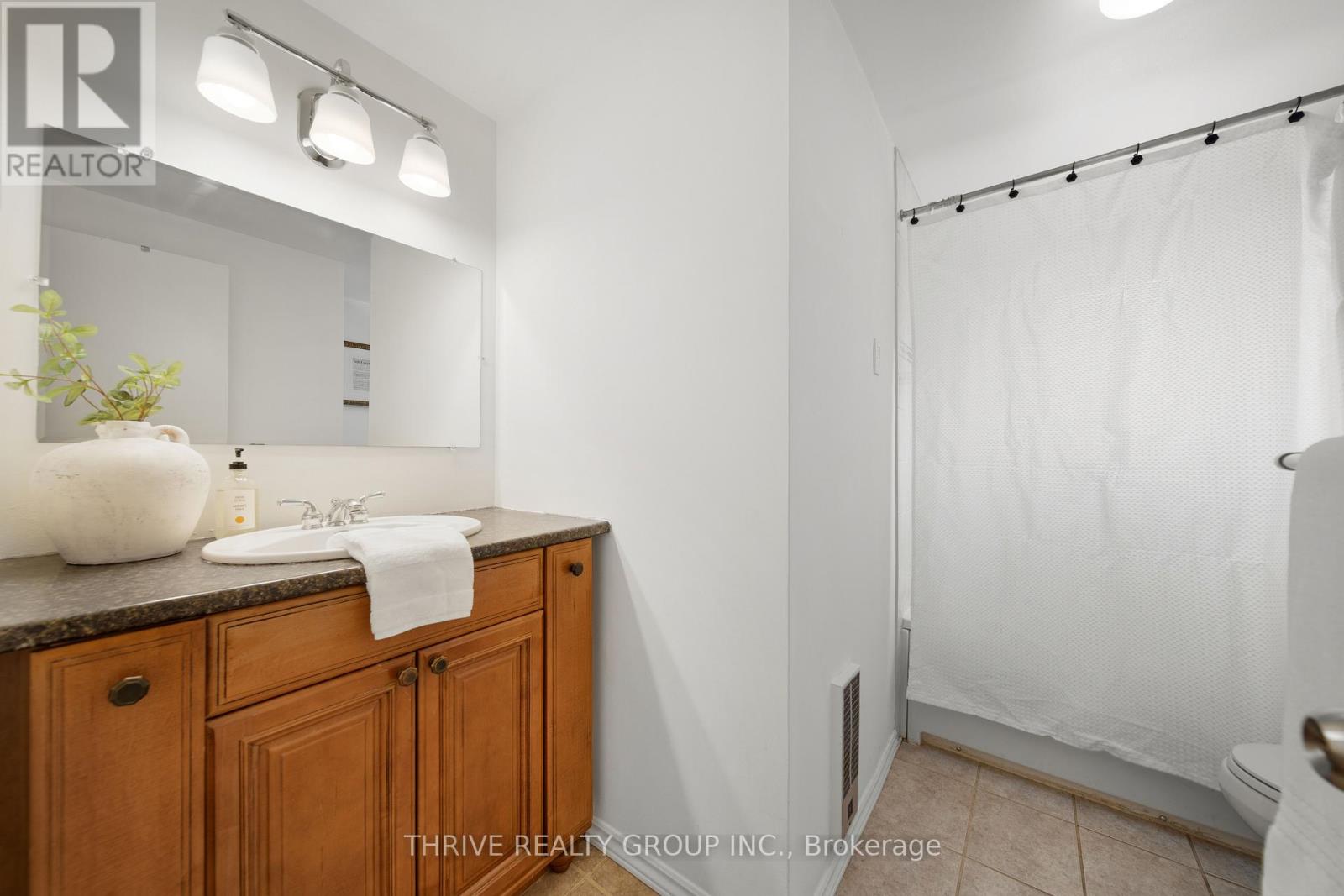 720 Grenfell Drive, London North, Ontario  N5X 2C5 - Photo 34 - X13437134