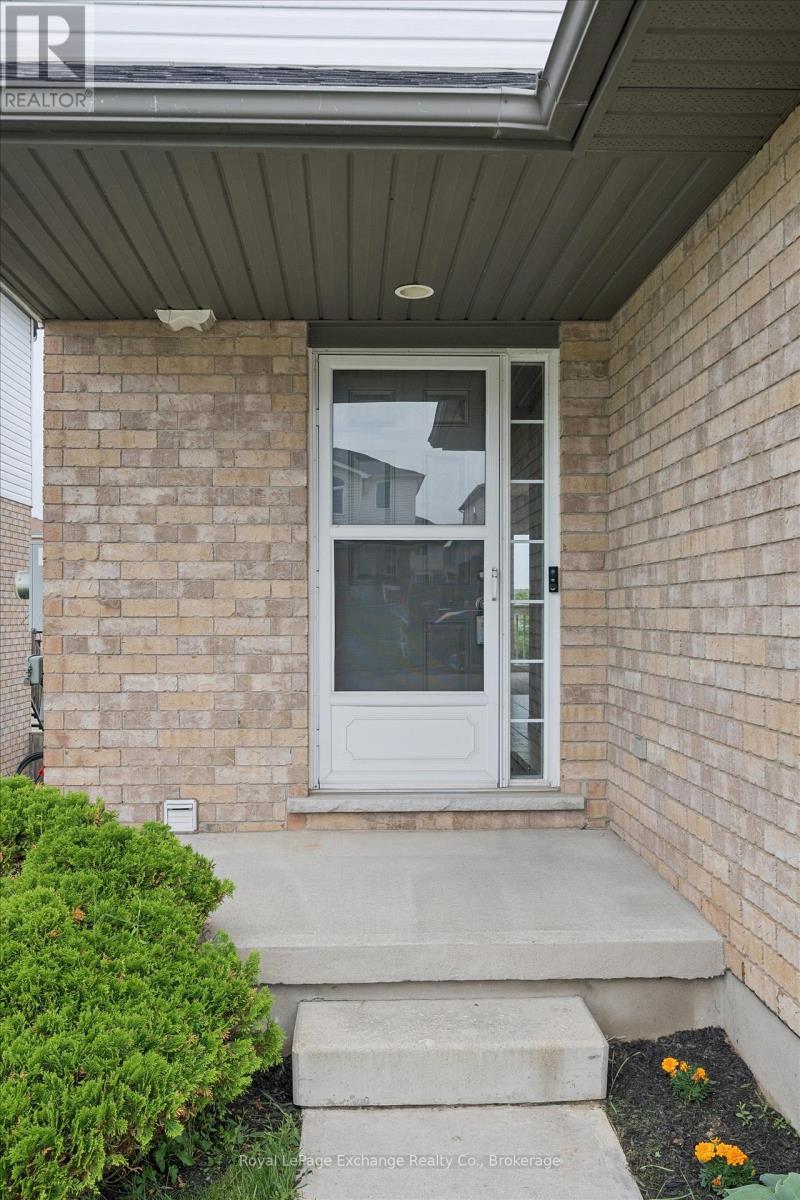 64 Hasler Crescent, Guelph, Ontario  N1L 0A3 - Photo 9 - X13437006