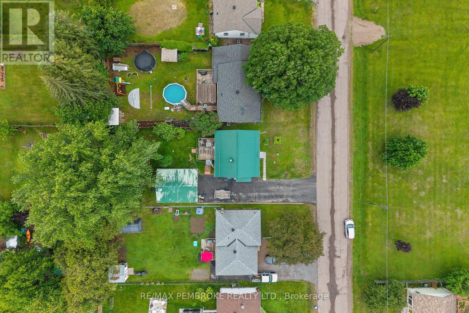 626 Stafford Street, Laurentian Valley, Ontario  K8A 6T8 - Photo 25 - X13436838