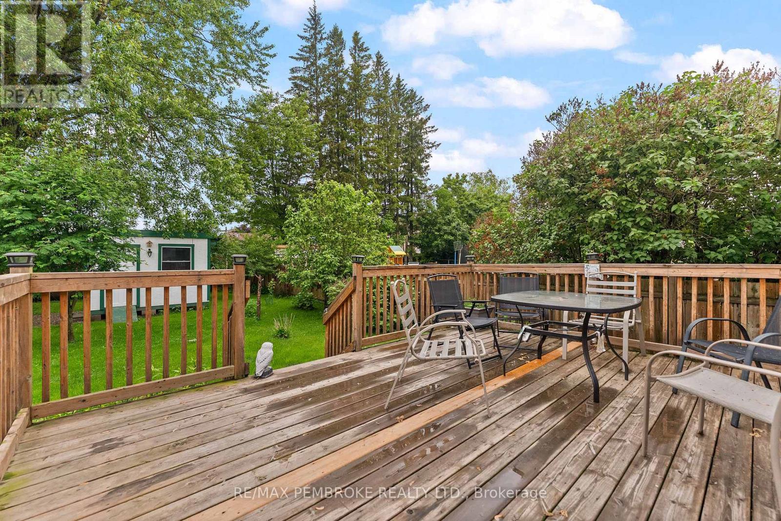 626 Stafford Street, Laurentian Valley, Ontario  K8A 6T8 - Photo 32 - X13436838