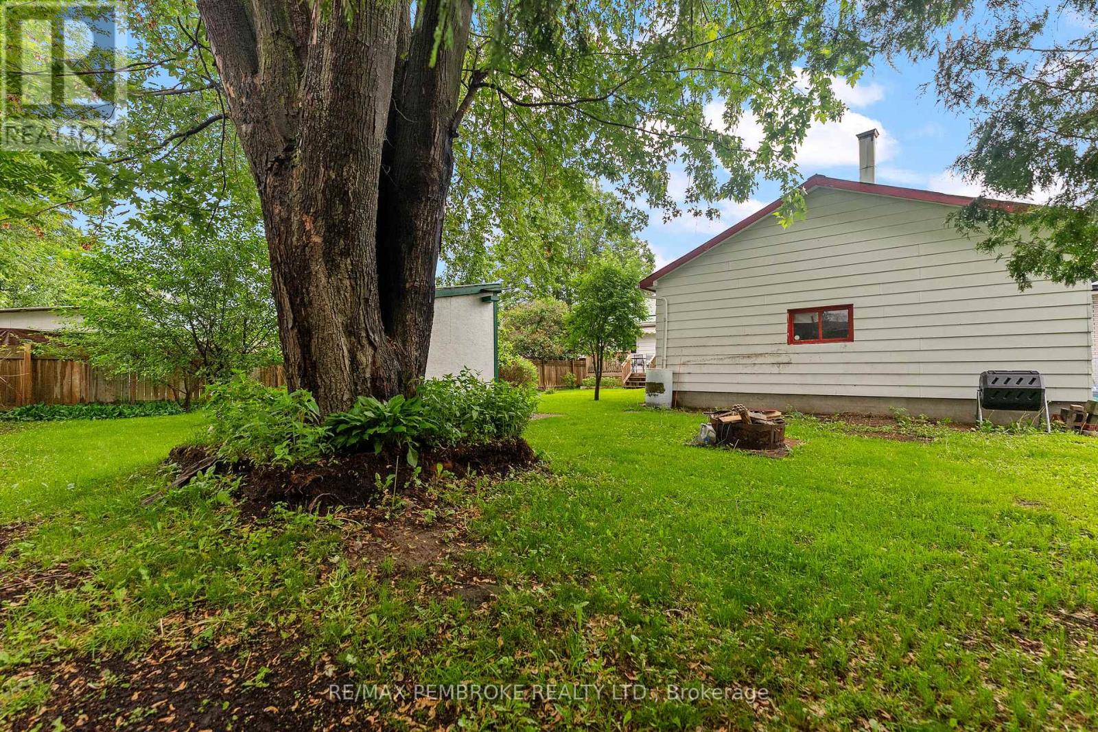 626 Stafford Street, Laurentian Valley, Ontario  K8A 6T8 - Photo 36 - X13436838