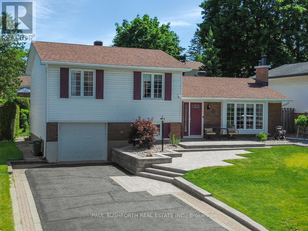 2189 Emard Crescent, Ottawa, Ontario  K1J 6K5 - Photo 1 - X13436852