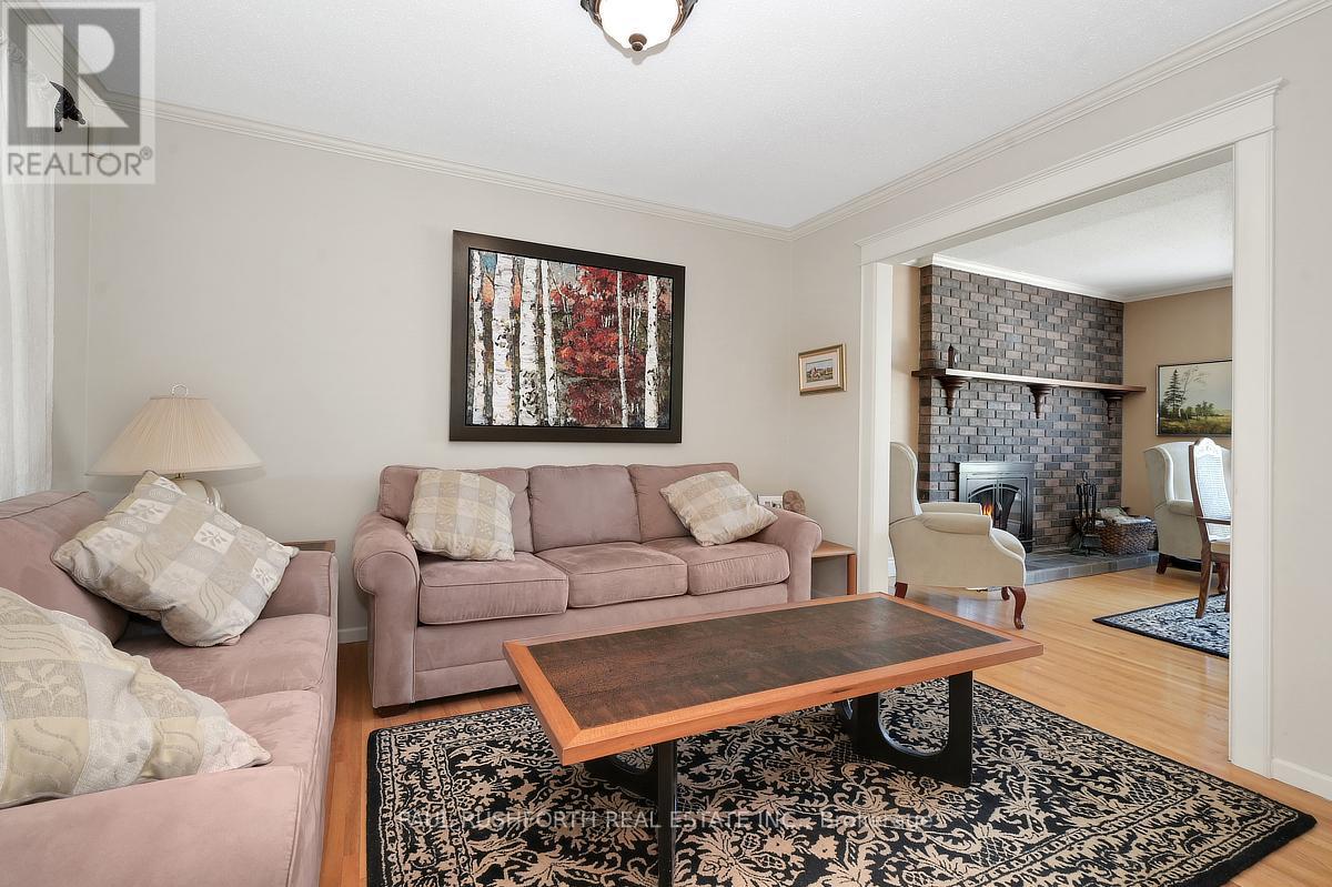 2189 Emard Crescent, Ottawa, Ontario  K1J 6K5 - Photo 11 - X13436852