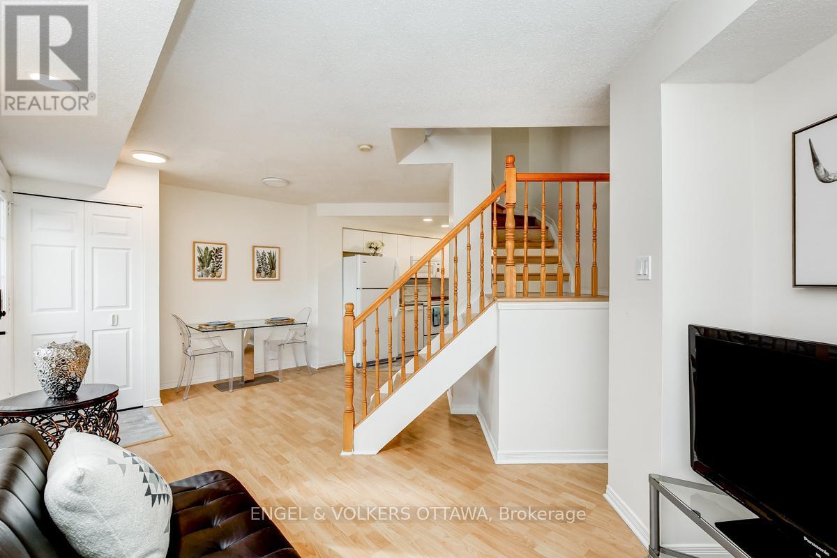 158 Rochester Street, Ottawa, Ontario  K1R 7M4 - Photo 8 - X13436890