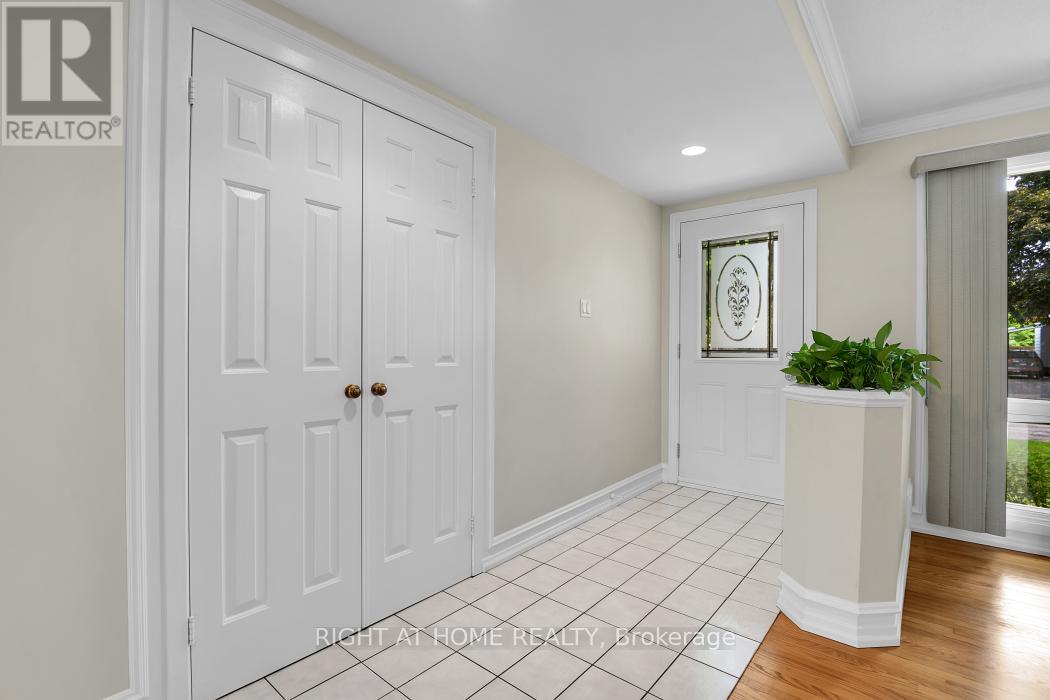 2159 Monson Crescent, Ottawa, Ontario  K1J 6A7 - Photo 3 - X13436946