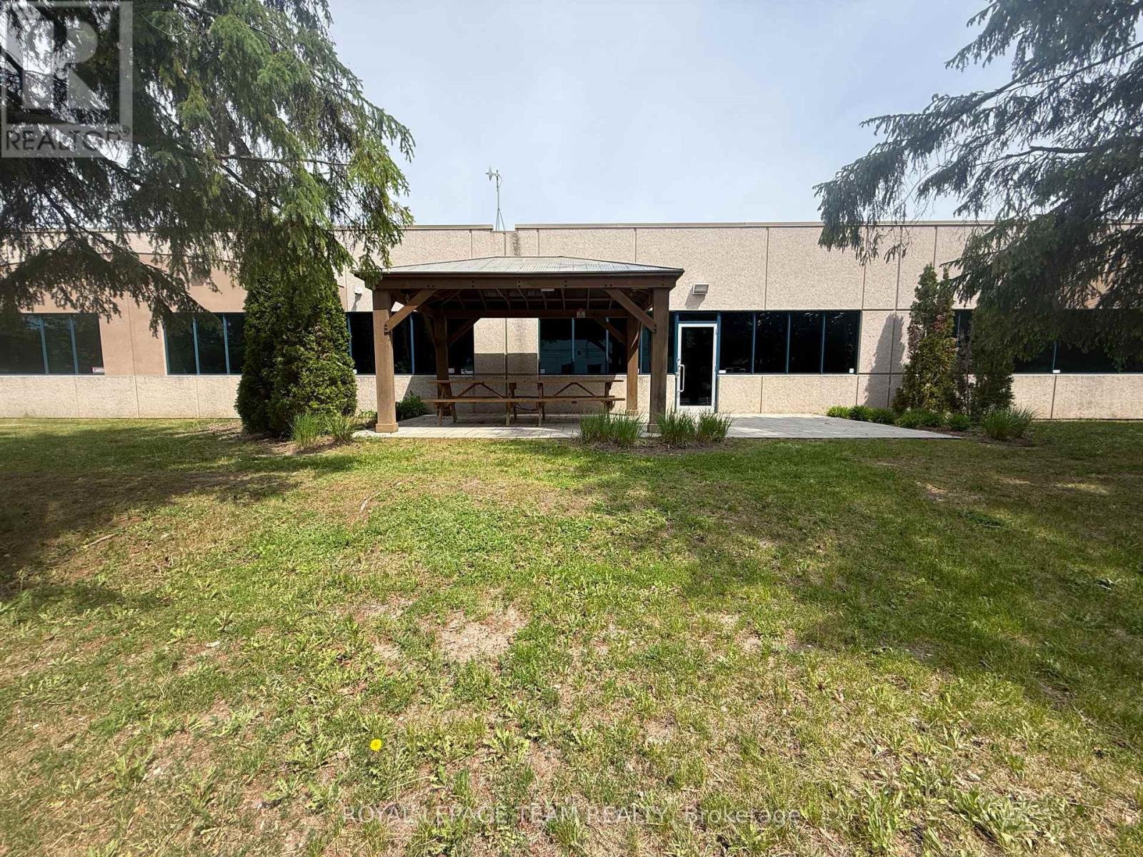 2490 Don Reid Drive, Ottawa, Ontario K1H 1E1 - Photo 13 - X13437180