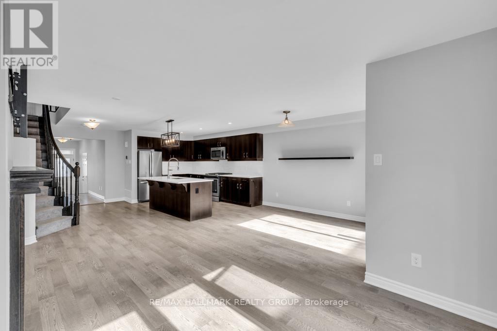 600 Parade Drive, Ottawa, Ontario  K2S 0Y5 - Photo 12 - X13437186