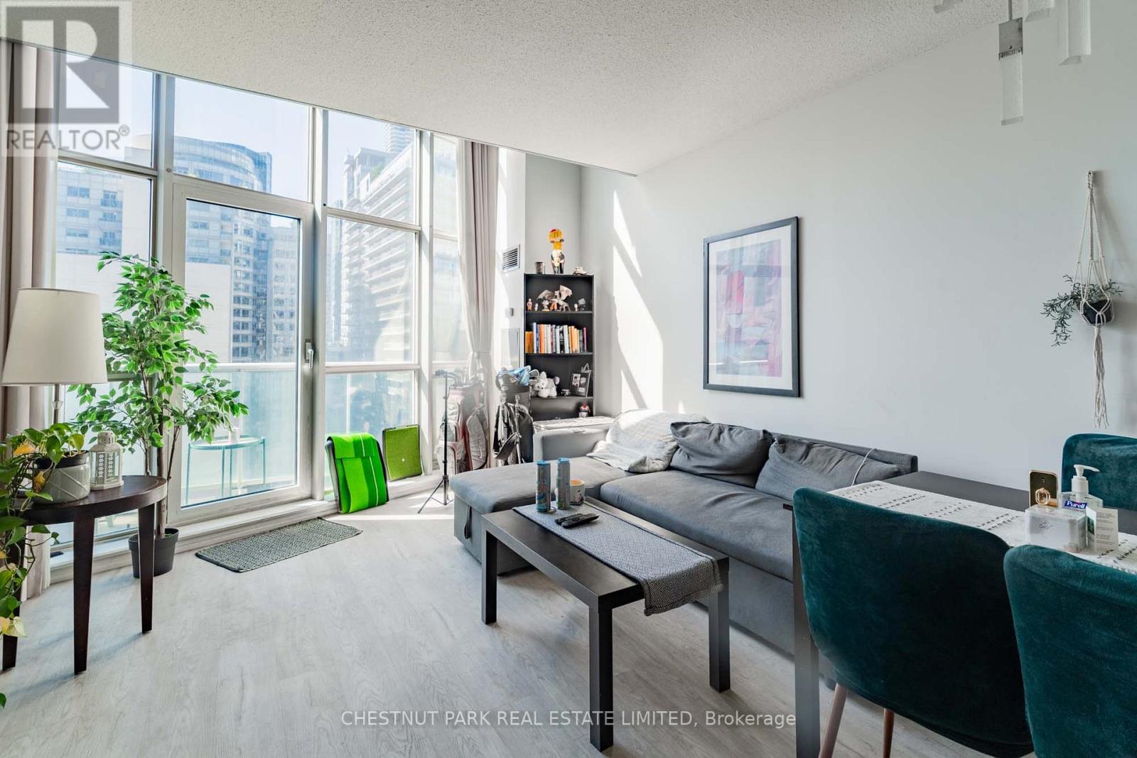 1117 - 36 Blue Jays Way, Toronto, Ontario  M5V 3T3 - Photo 6 - C13436414